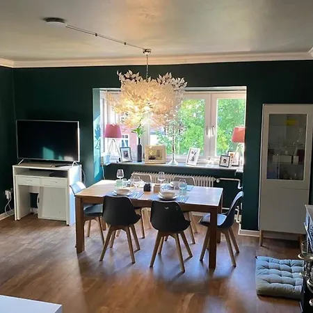 Fördestyle, Stilvolle In Zentraler Lage